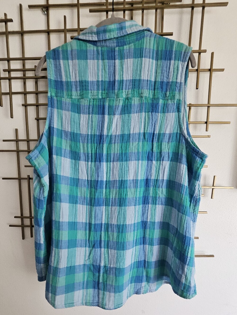 XXL/20- Time and Tru- Plaid Button-Up Top - Teal & Blue - Picture 3 of 4